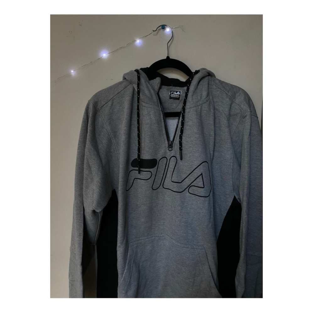 Fila quaterzip hoodie (NEVER WORN)
